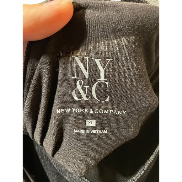 NY & Co Black  Solid With Mesh at Top Cold Shoulder Short Sleeve - Picture 3 of 4
